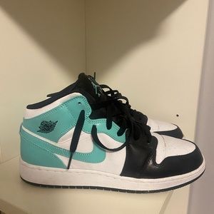 Air Jordan 1